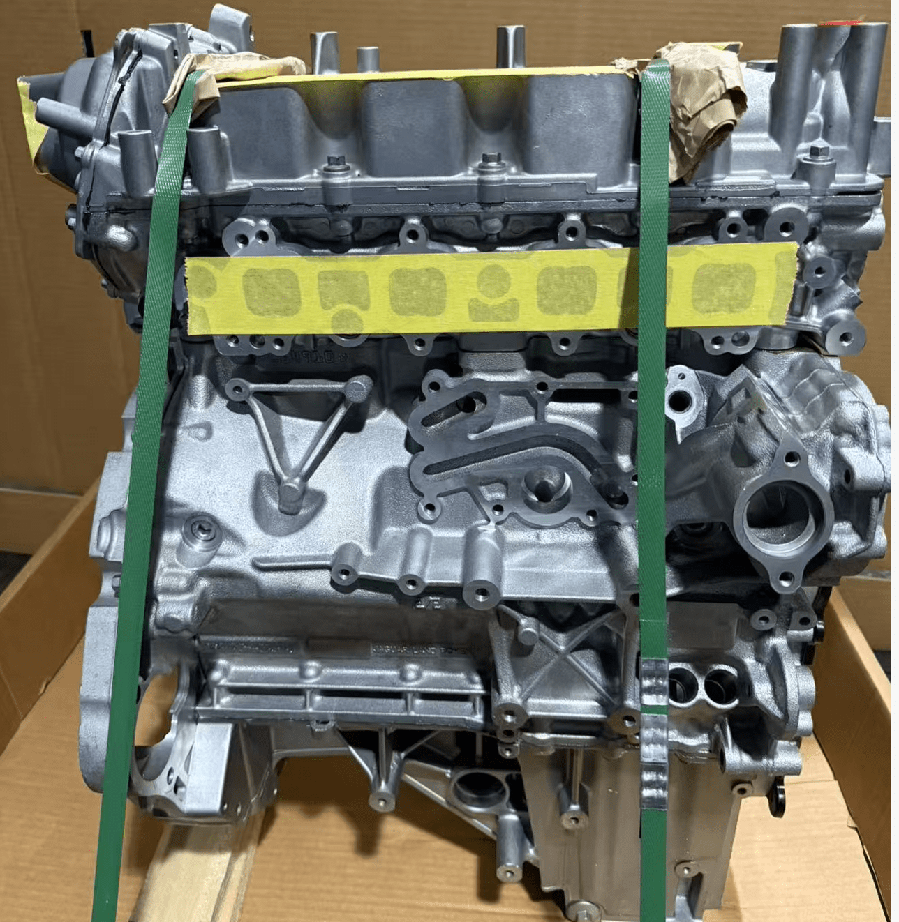 Land Rover 2.0T Diesel engine - Dongpeng Automotive Engine