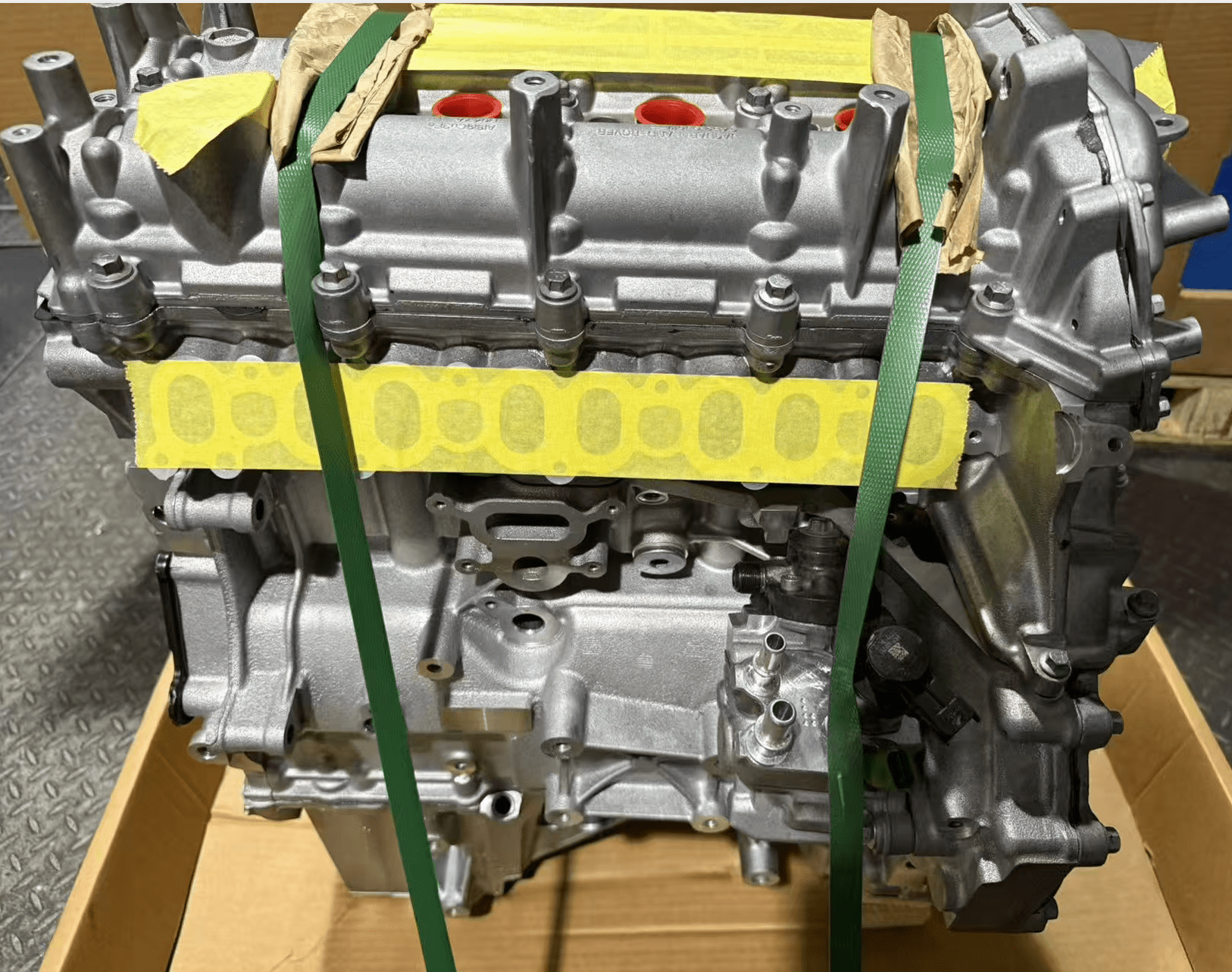 Land Rover 2.0T Diesel engine - Dongpeng Automotive Engine